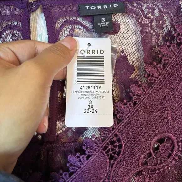 Torrid Lace Mix Long Sleeve Blouse Size 3X Purple Winter Bloom Whimsygoth NWT - Picture 9 of 11